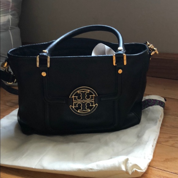 black tory burch shoulder bag